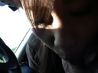 Cute Japanese impenetrable teen frigged after blowing in the passenger car